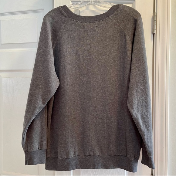 Hollister Sweatshirt Crew Neck Grey with Silver and Floral Block Letters Sz S - Picture 7 of 11